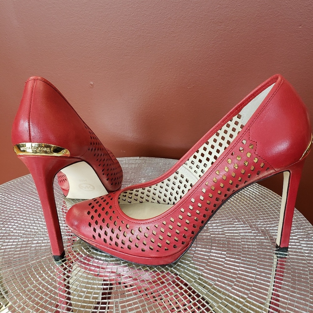 Micheal Kors Heels